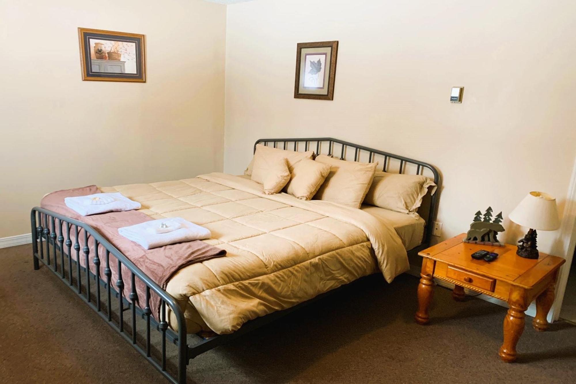 Love Hotels St John River By Oyo At Fort Kent Me Saint John Plantation Exterior photo